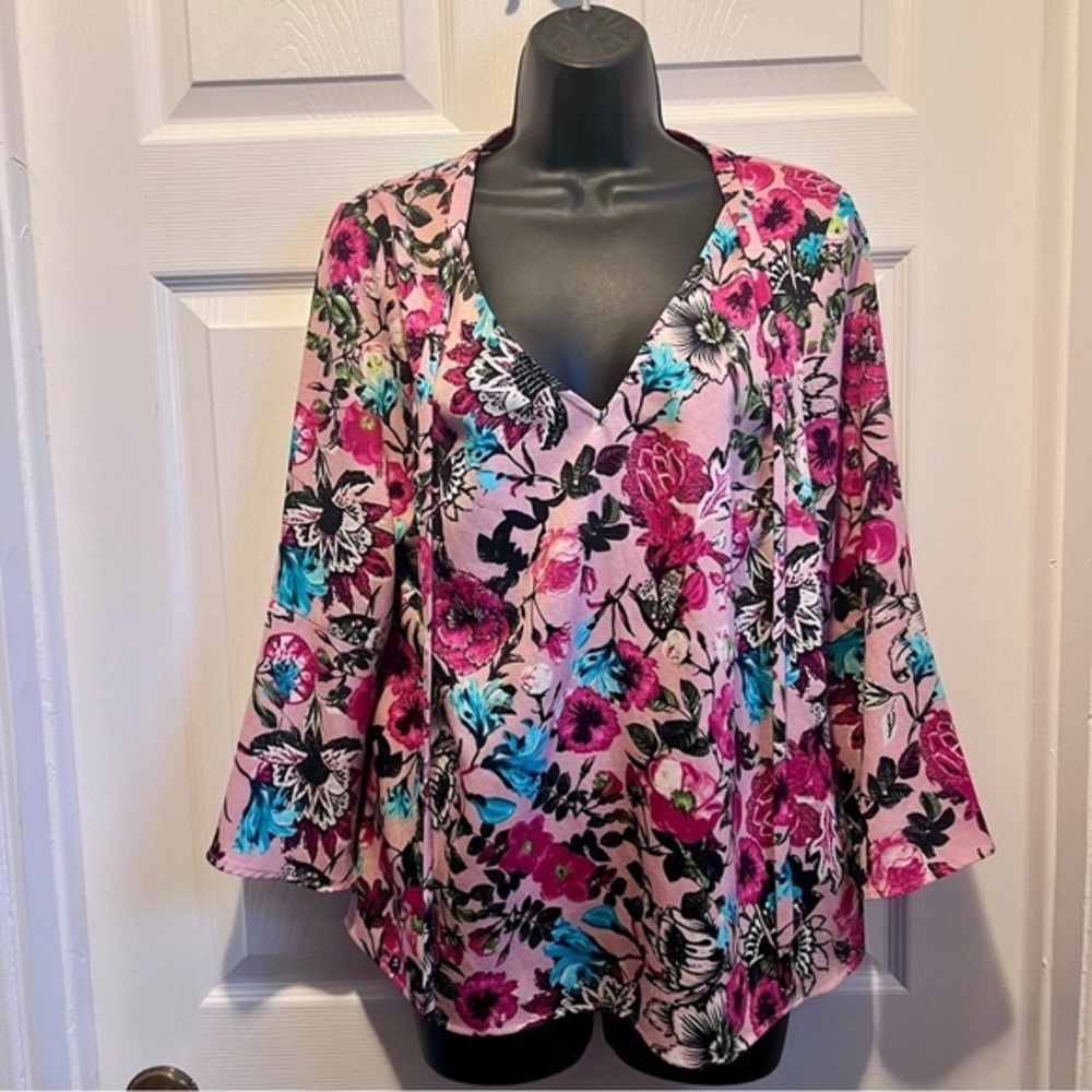 3/25$💥 Kensie Top Blouse Floral Pink tie neck Women Large sleeve bell v neck